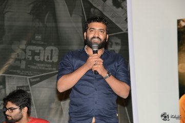 Kshanam Movie Release Press Meet